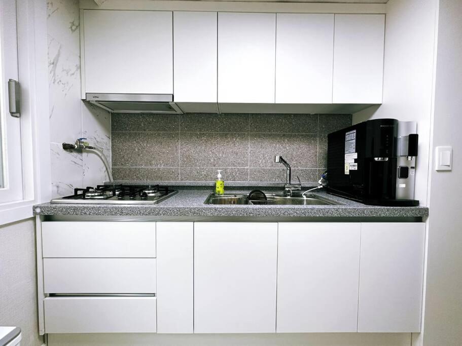 You Here,Stay - 5Min To Hapjeong Station, 10Mins To Hongdae Seoul Luaran gambar